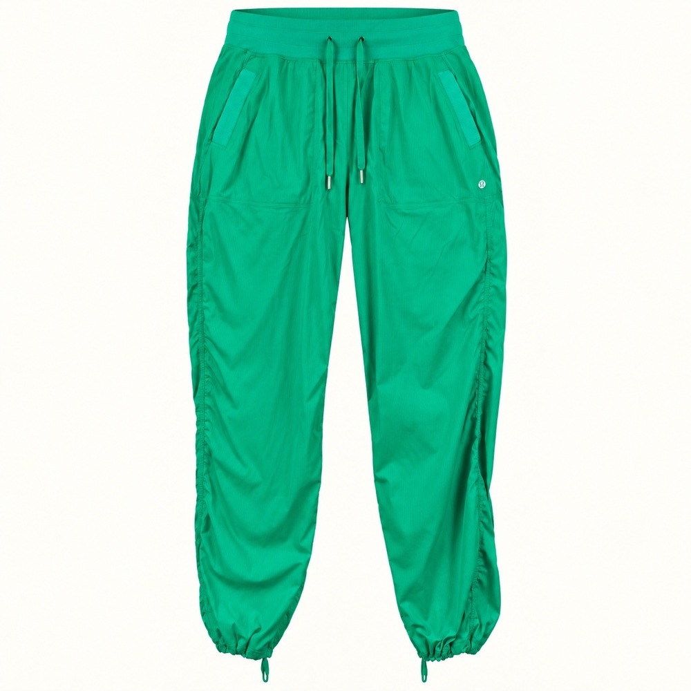 Lululemon Beyond the Studio Jogger Size 12 Green Ruches Outdoor Travel Pants